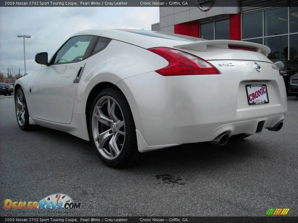 2009 Nissan 370Z Sport Touring Coupe Pearl White / Gray Leather Photo #8