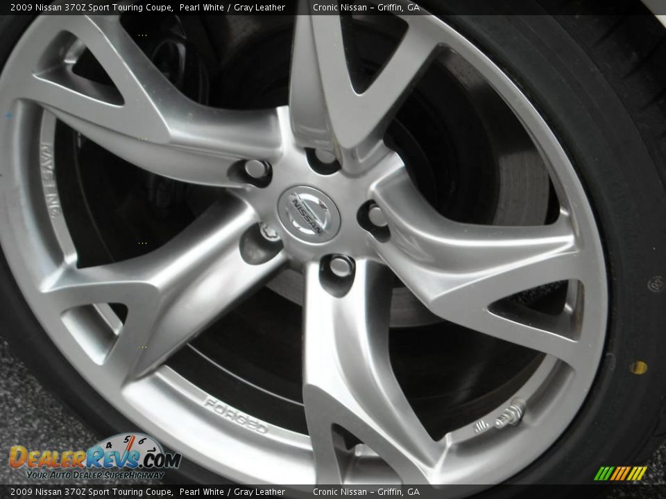 2009 Nissan 370Z Sport Touring Coupe Pearl White / Gray Leather Photo #9