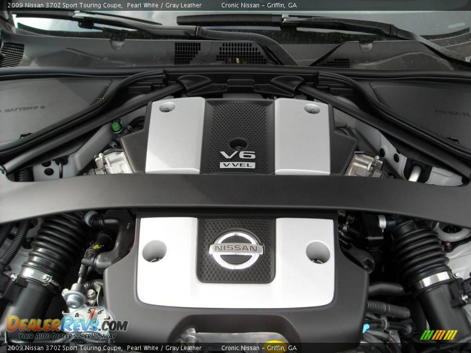 2009 Nissan 370Z Sport Touring Coupe Pearl White / Gray Leather Photo #10