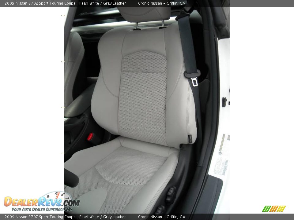 2009 Nissan 370Z Sport Touring Coupe Pearl White / Gray Leather Photo #13