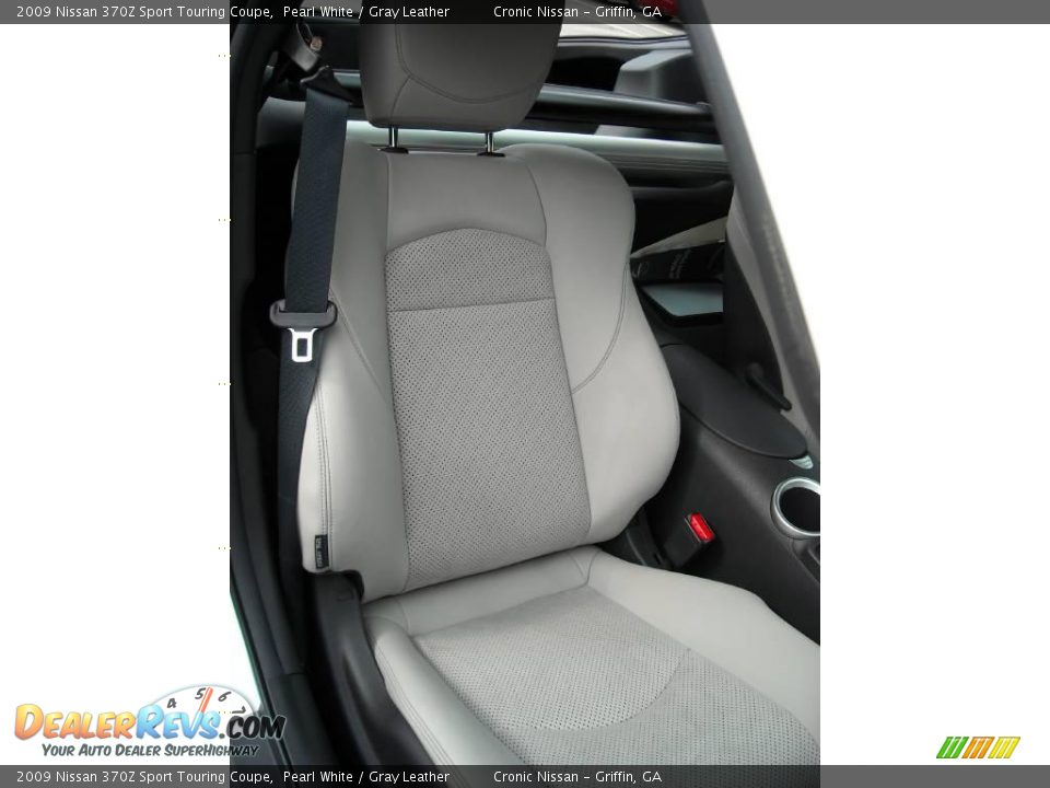 2009 Nissan 370Z Sport Touring Coupe Pearl White / Gray Leather Photo #15