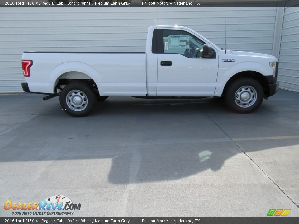 2016 Ford F150 XL Regular Cab Oxford White / Medium Earth Gray Photo #3