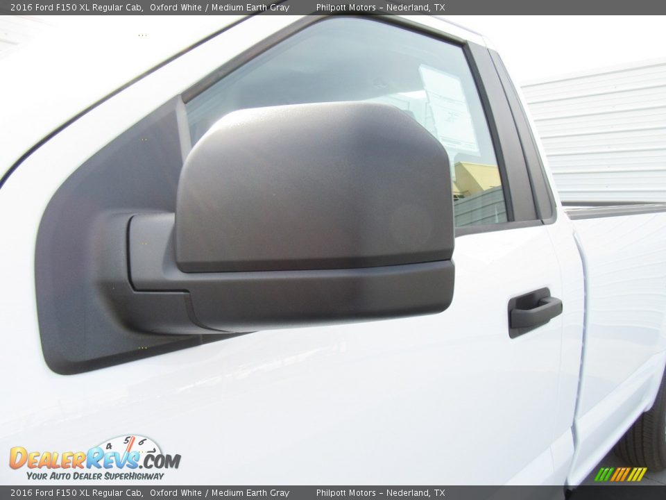 2016 Ford F150 XL Regular Cab Oxford White / Medium Earth Gray Photo #12
