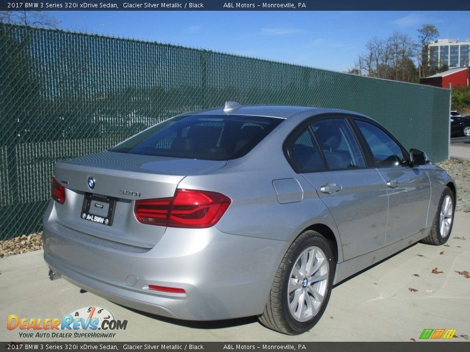 2017 BMW 3 Series 320i xDrive Sedan Glacier Silver Metallic / Black Photo #4