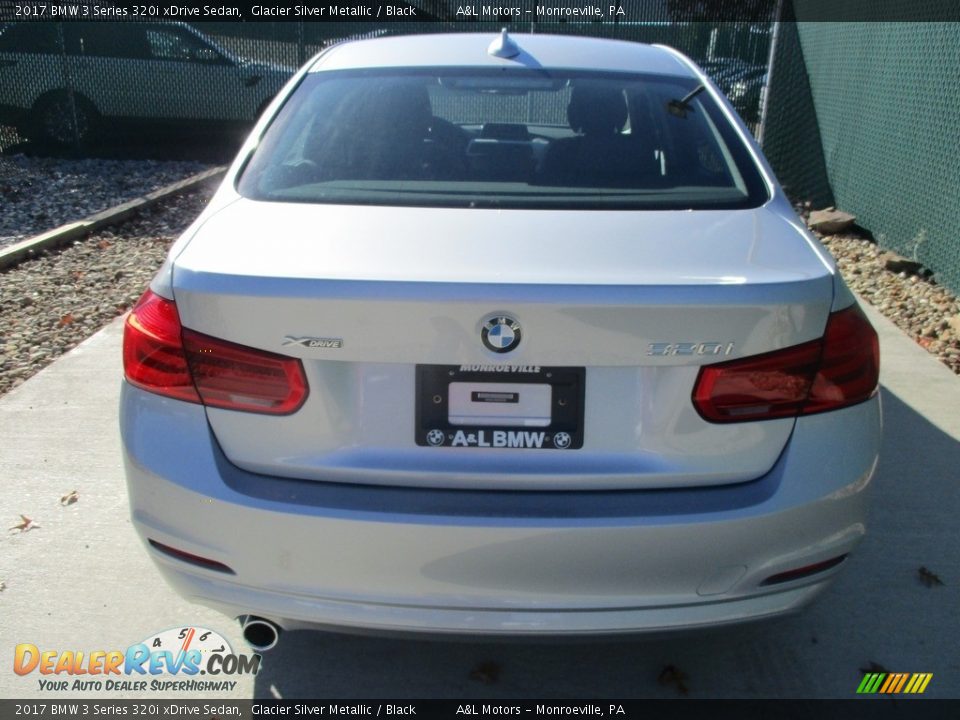 2017 BMW 3 Series 320i xDrive Sedan Glacier Silver Metallic / Black Photo #8