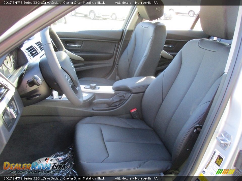 2017 BMW 3 Series 320i xDrive Sedan Glacier Silver Metallic / Black Photo #12