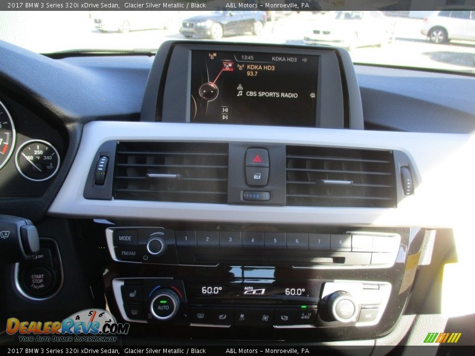 2017 BMW 3 Series 320i xDrive Sedan Glacier Silver Metallic / Black Photo #16