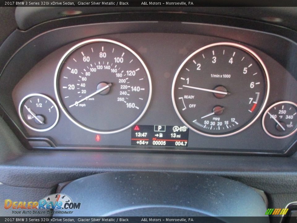 2017 BMW 3 Series 320i xDrive Sedan Glacier Silver Metallic / Black Photo #20