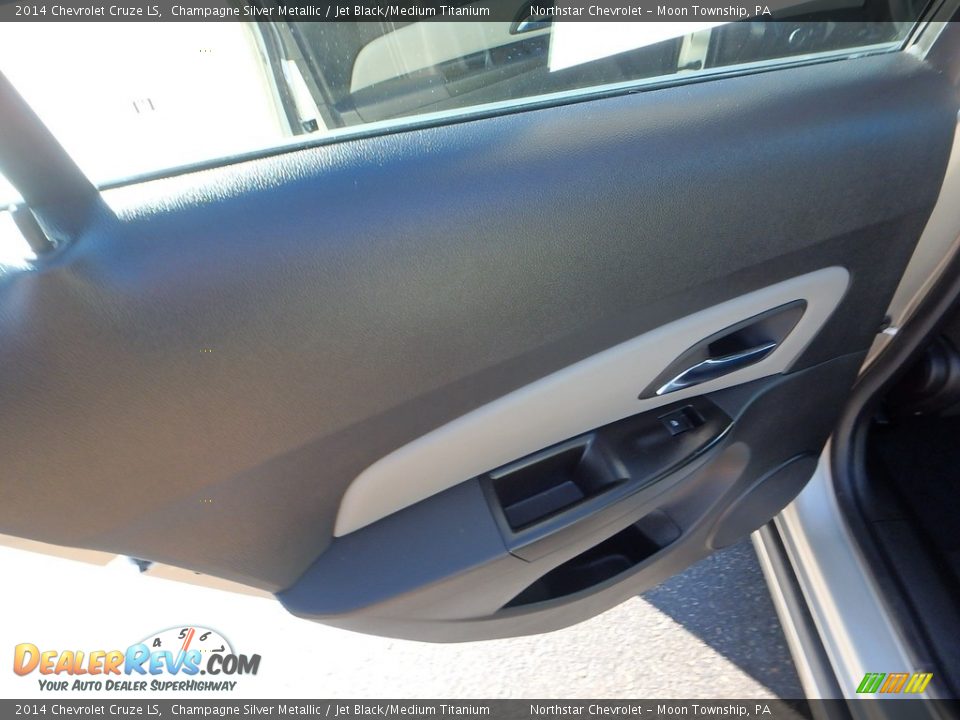 2014 Chevrolet Cruze LS Champagne Silver Metallic / Jet Black/Medium Titanium Photo #23