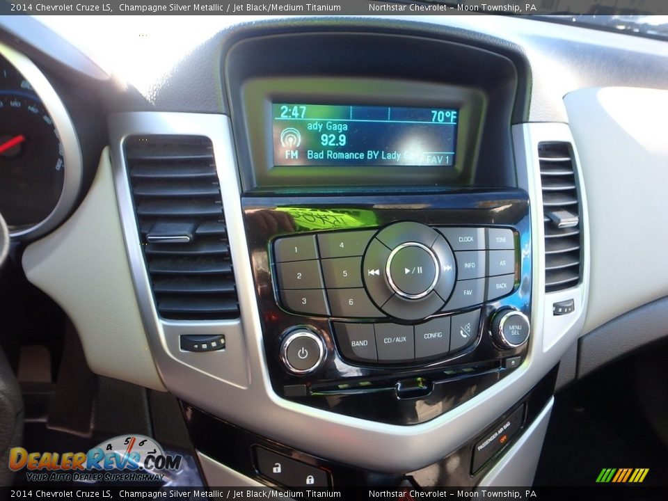 2014 Chevrolet Cruze LS Champagne Silver Metallic / Jet Black/Medium Titanium Photo #28