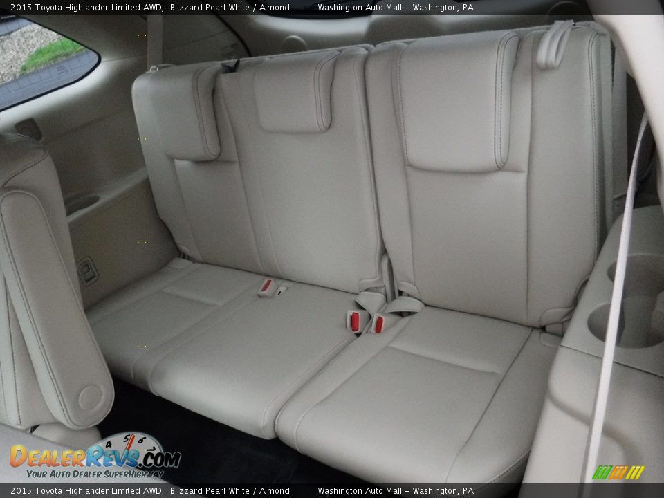 2015 Toyota Highlander Limited AWD Blizzard Pearl White / Almond Photo #26