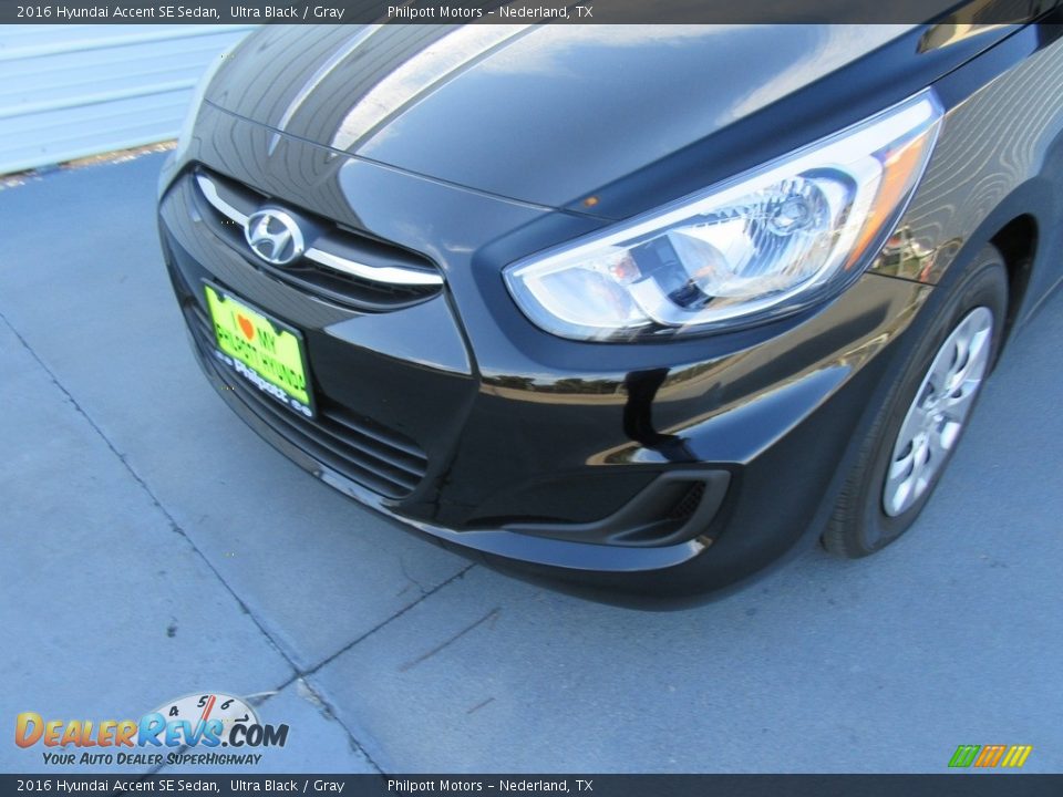 2016 Hyundai Accent SE Sedan Ultra Black / Gray Photo #10