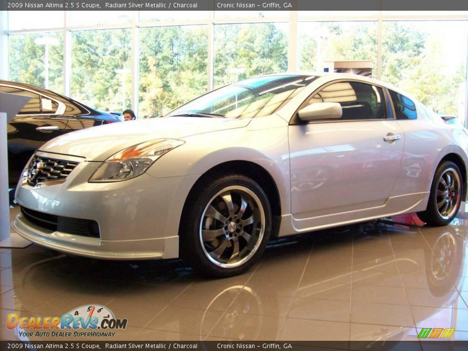 2009 Nissan Altima 2.5 S Coupe Radiant Silver Metallic / Charcoal Photo #1
