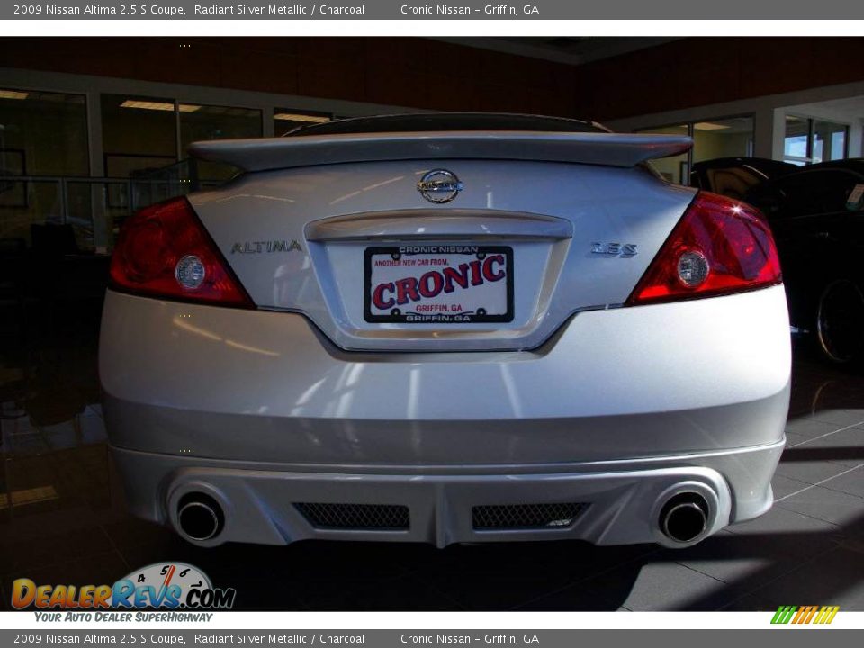 2009 Nissan Altima 2.5 S Coupe Radiant Silver Metallic / Charcoal Photo #5