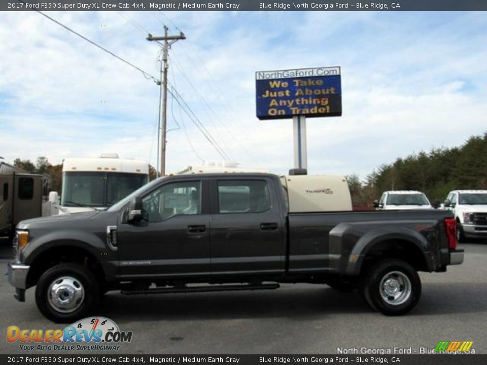 2017 Ford F350 Super Duty XL Crew Cab 4x4 Magnetic / Medium Earth Gray Photo #2