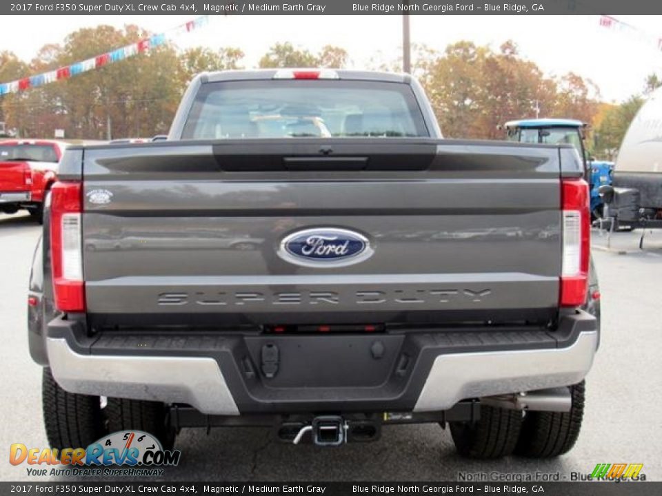 2017 Ford F350 Super Duty XL Crew Cab 4x4 Magnetic / Medium Earth Gray Photo #4