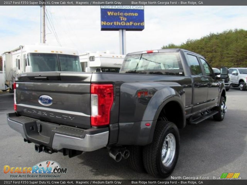 2017 Ford F350 Super Duty XL Crew Cab 4x4 Magnetic / Medium Earth Gray Photo #5
