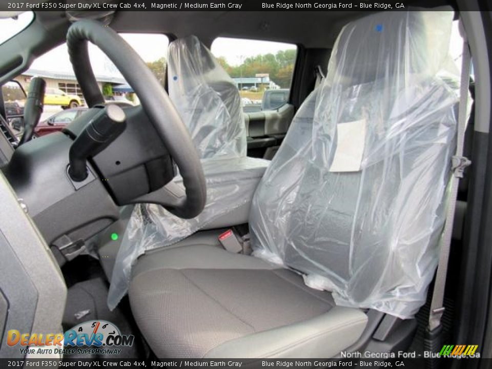 2017 Ford F350 Super Duty XL Crew Cab 4x4 Magnetic / Medium Earth Gray Photo #11