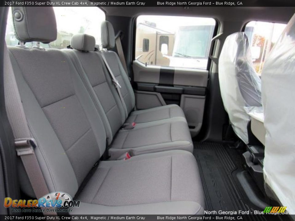 2017 Ford F350 Super Duty XL Crew Cab 4x4 Magnetic / Medium Earth Gray Photo #14