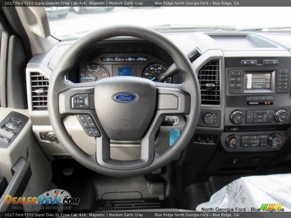 2017 Ford F350 Super Duty XL Crew Cab 4x4 Magnetic / Medium Earth Gray Photo #16