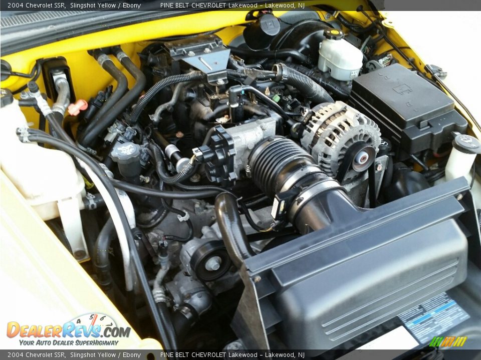 2004 Chevrolet SSR Slingshot Yellow / Ebony Photo #26