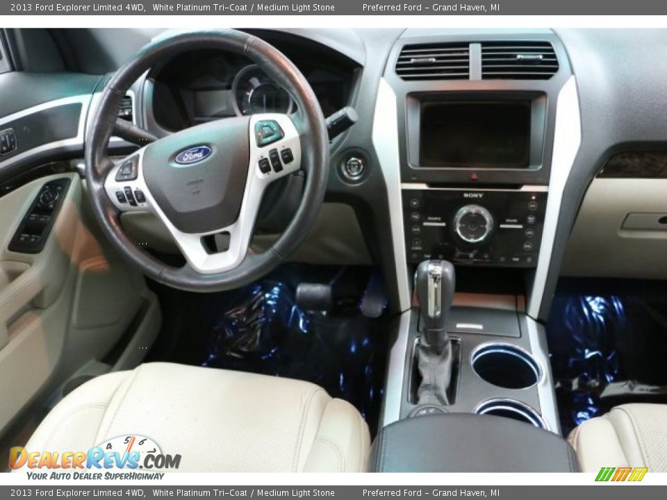 2013 Ford Explorer Limited 4WD White Platinum Tri-Coat / Medium Light Stone Photo #2