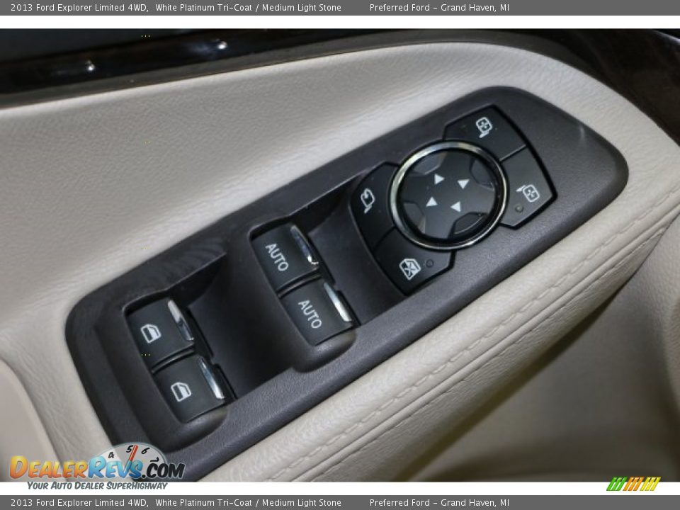2013 Ford Explorer Limited 4WD White Platinum Tri-Coat / Medium Light Stone Photo #9