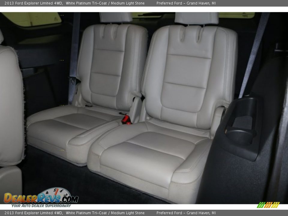 2013 Ford Explorer Limited 4WD White Platinum Tri-Coat / Medium Light Stone Photo #28