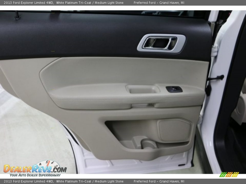 2013 Ford Explorer Limited 4WD White Platinum Tri-Coat / Medium Light Stone Photo #31