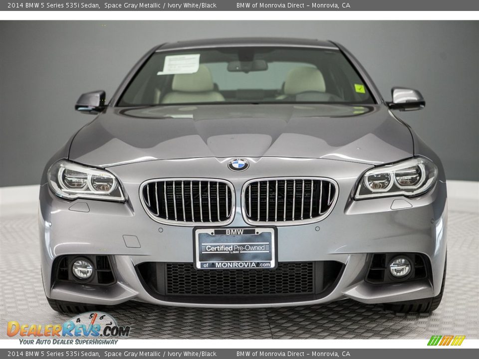 2014 BMW 5 Series 535i Sedan Space Gray Metallic / Ivory White/Black Photo #2