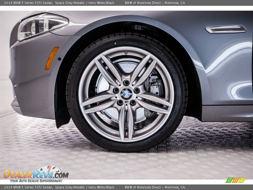 2014 BMW 5 Series 535i Sedan Space Gray Metallic / Ivory White/Black Photo #8