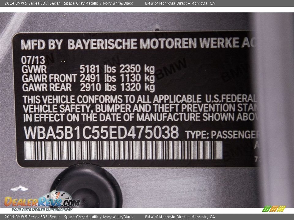 2014 BMW 5 Series 535i Sedan Space Gray Metallic / Ivory White/Black Photo #21