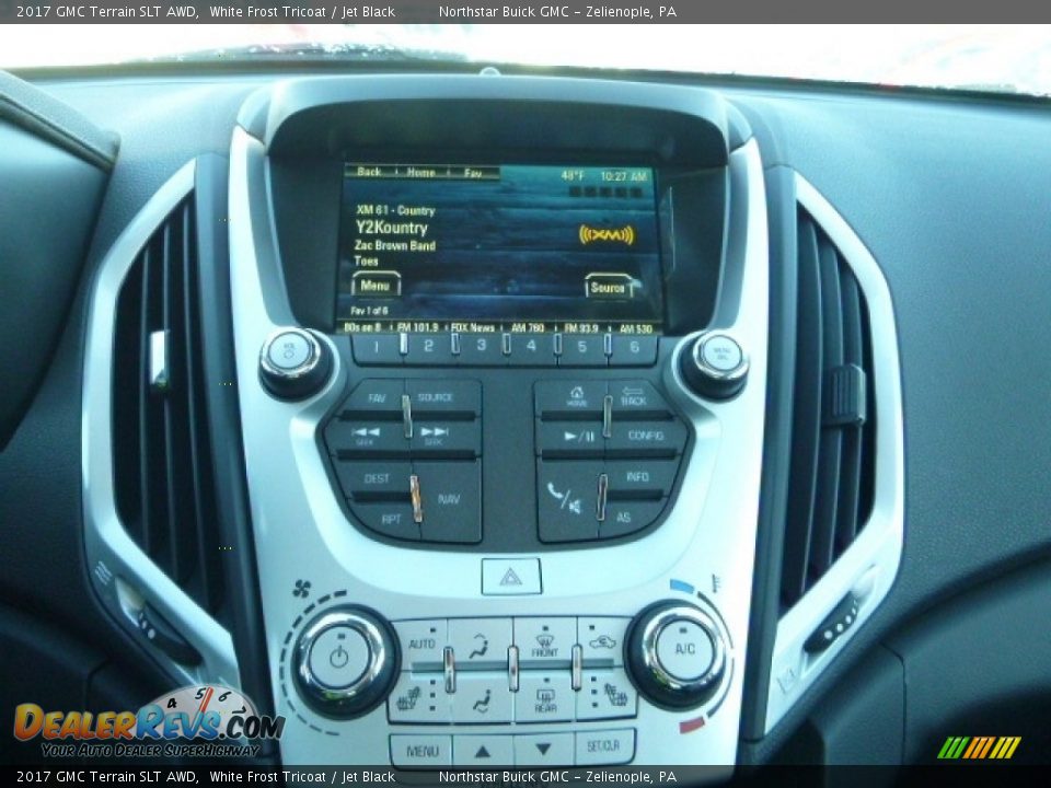 Controls of 2017 GMC Terrain SLT AWD Photo #17