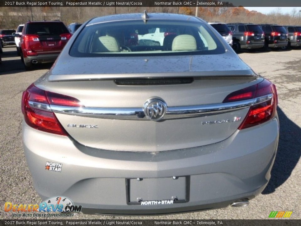 2017 Buick Regal Sport Touring Pepperdust Metallic / Light Neutral/Cocoa Photo #4