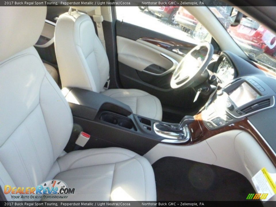 2017 Buick Regal Sport Touring Pepperdust Metallic / Light Neutral/Cocoa Photo #7