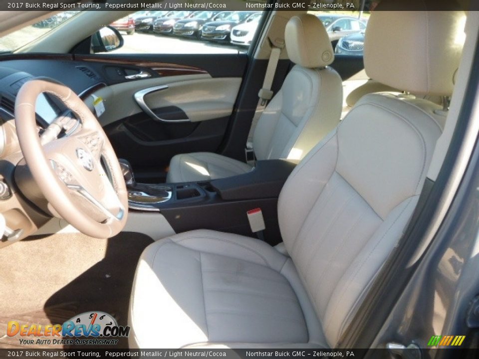 2017 Buick Regal Sport Touring Pepperdust Metallic / Light Neutral/Cocoa Photo #10