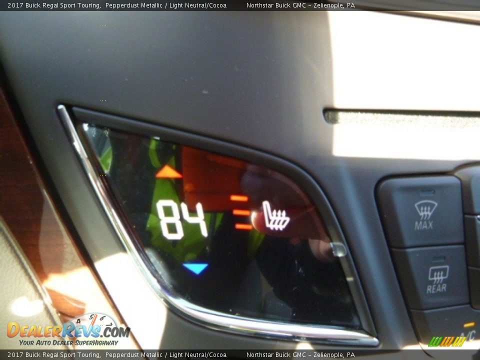 2017 Buick Regal Sport Touring Pepperdust Metallic / Light Neutral/Cocoa Photo #15