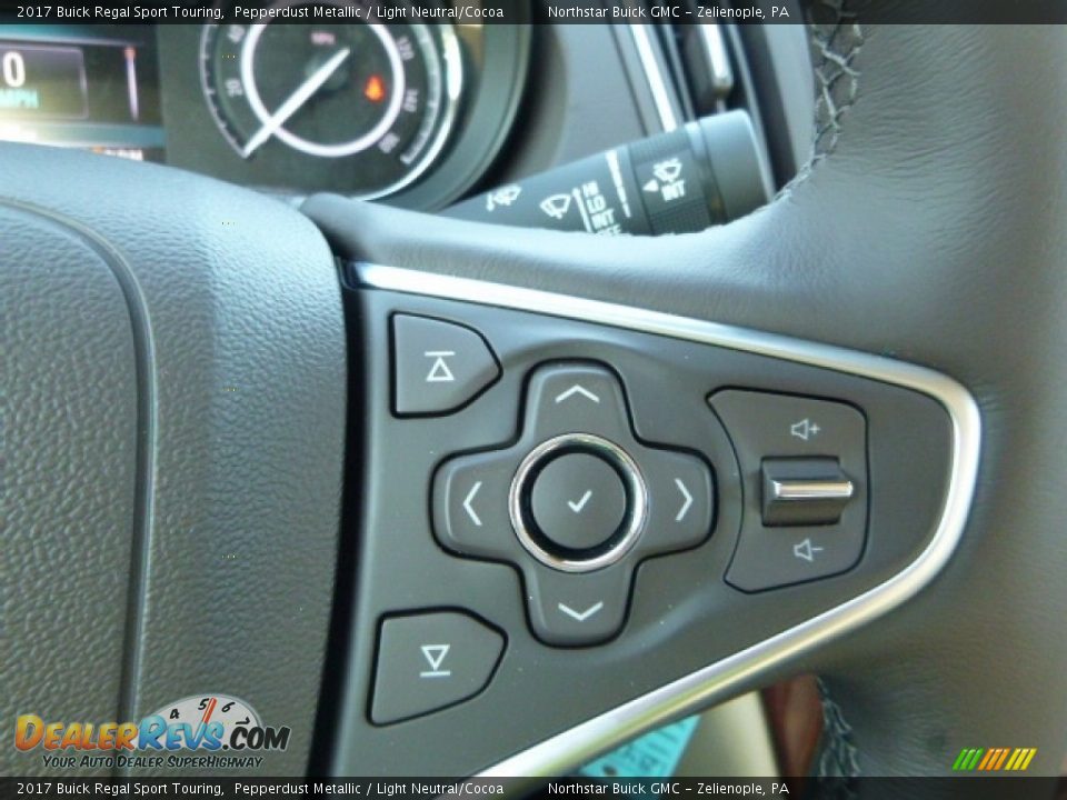 2017 Buick Regal Sport Touring Pepperdust Metallic / Light Neutral/Cocoa Photo #19