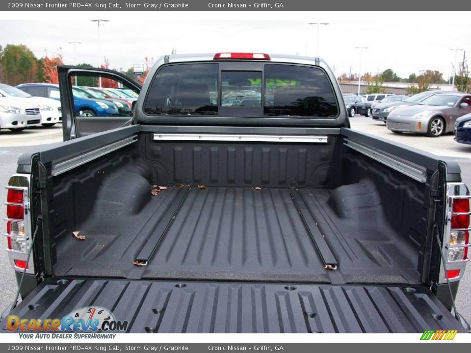 2009 Nissan Frontier PRO-4X King Cab Storm Gray / Graphite Photo #16