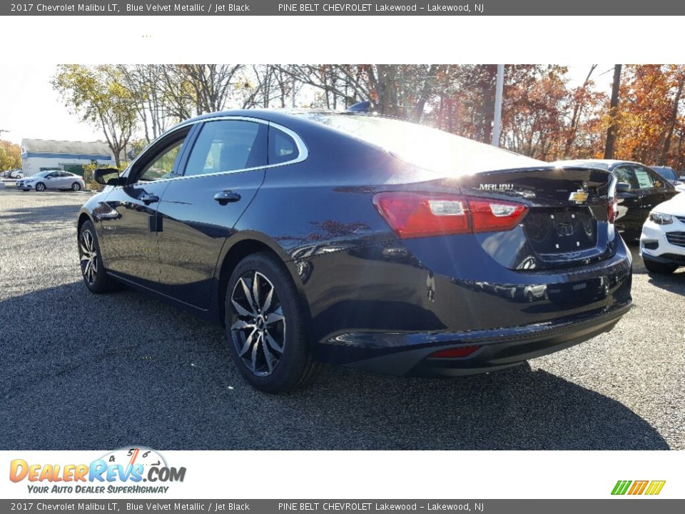 2017 Chevrolet Malibu LT Blue Velvet Metallic / Jet Black Photo #4