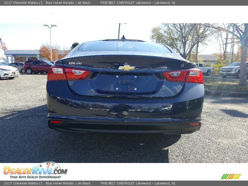 2017 Chevrolet Malibu LT Blue Velvet Metallic / Jet Black Photo #5