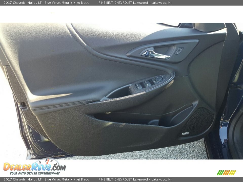 2017 Chevrolet Malibu LT Blue Velvet Metallic / Jet Black Photo #6