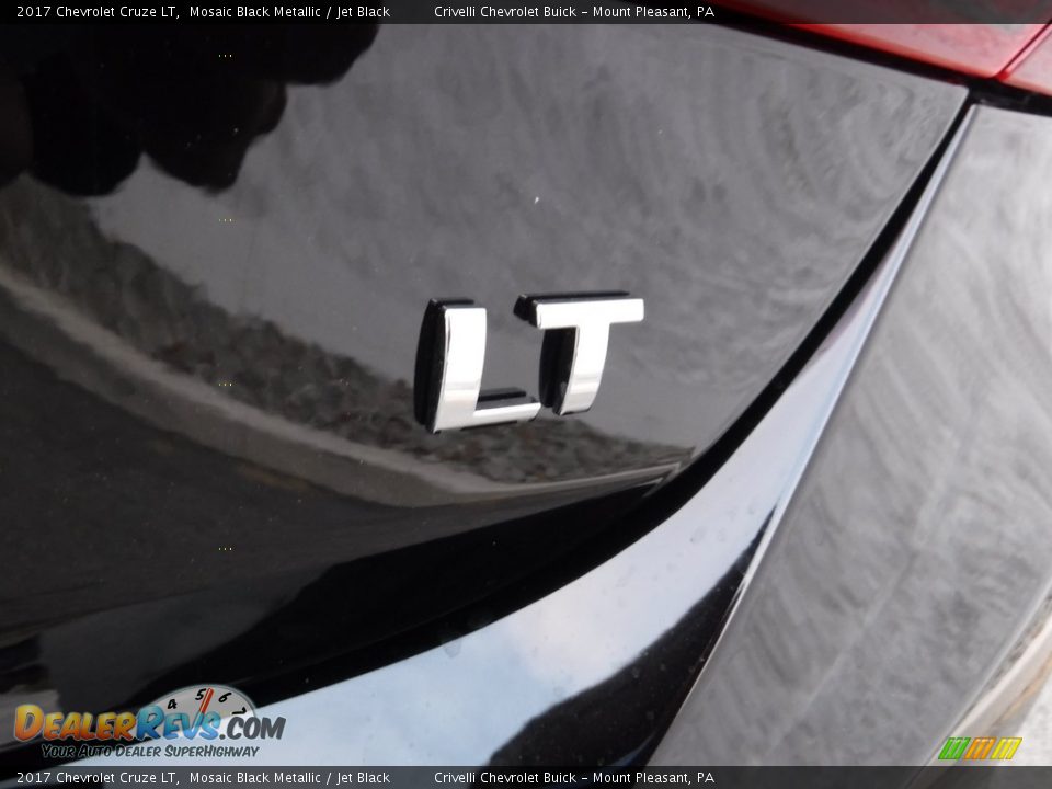 2017 Chevrolet Cruze LT Logo Photo #7
