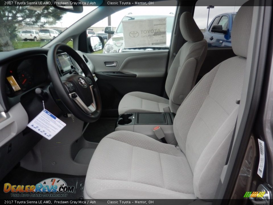 Front Seat of 2017 Toyota Sienna LE AWD Photo #3