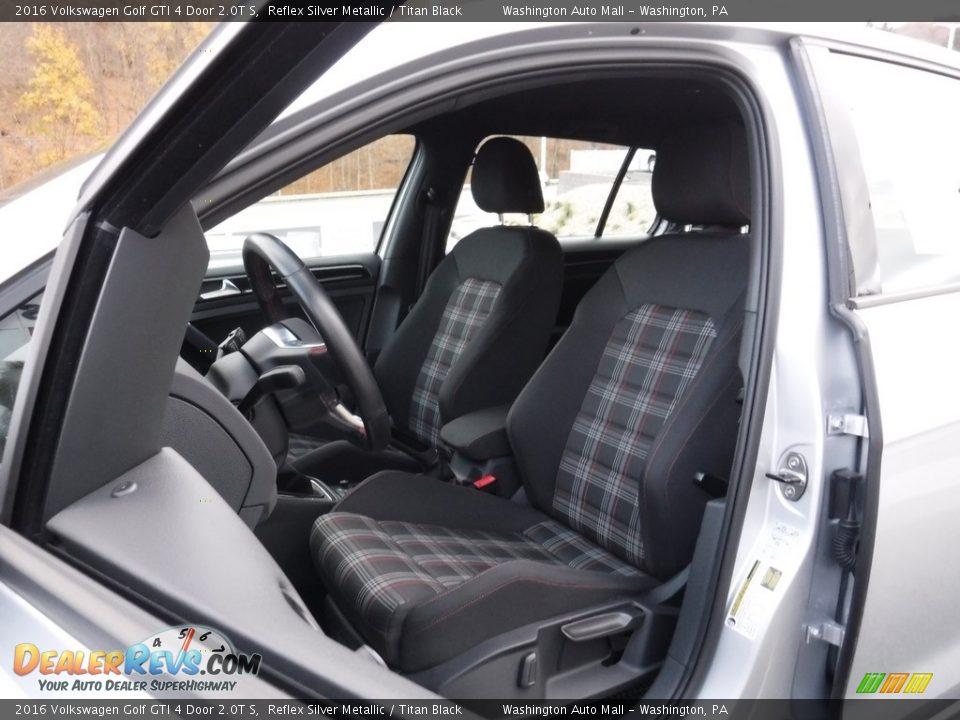 Titan Black Interior - 2016 Volkswagen Golf GTI 4 Door 2.0T S Photo #11
