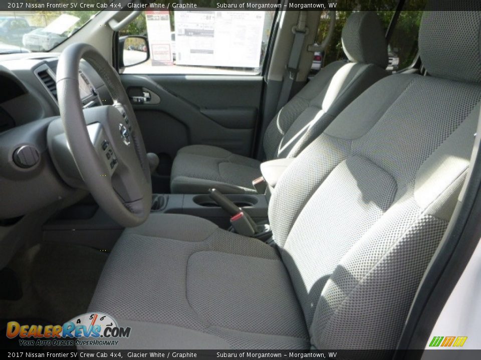 Graphite Interior - 2017 Nissan Frontier SV Crew Cab 4x4 Photo #14