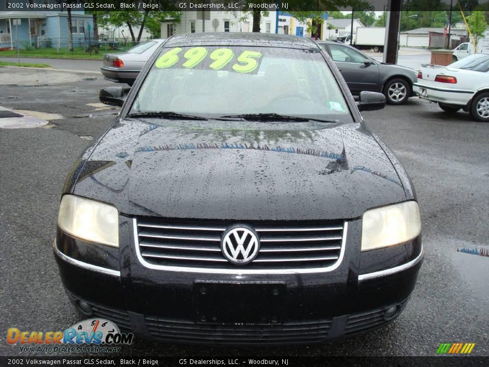 2002 Volkswagen Passat GLS Sedan Black / Beige Photo #2