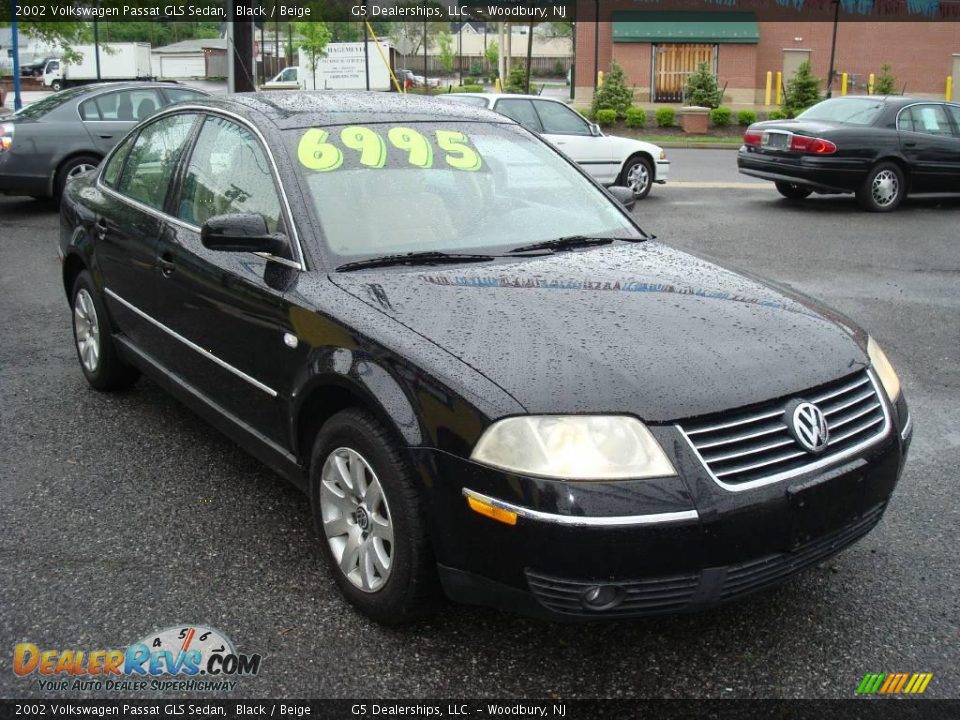 2002 Volkswagen Passat GLS Sedan Black / Beige Photo #3