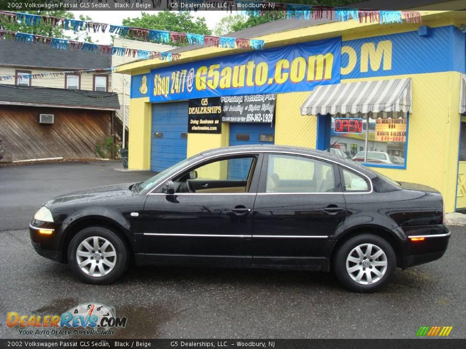 2002 Volkswagen Passat GLS Sedan Black / Beige Photo #8