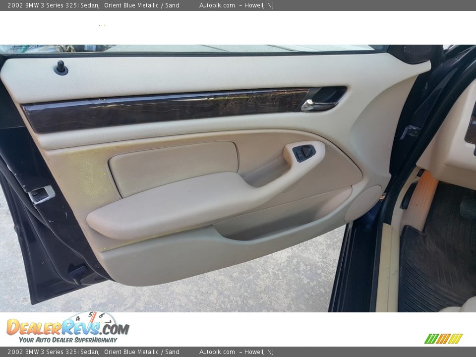 2002 BMW 3 Series 325i Sedan Orient Blue Metallic / Sand Photo #26